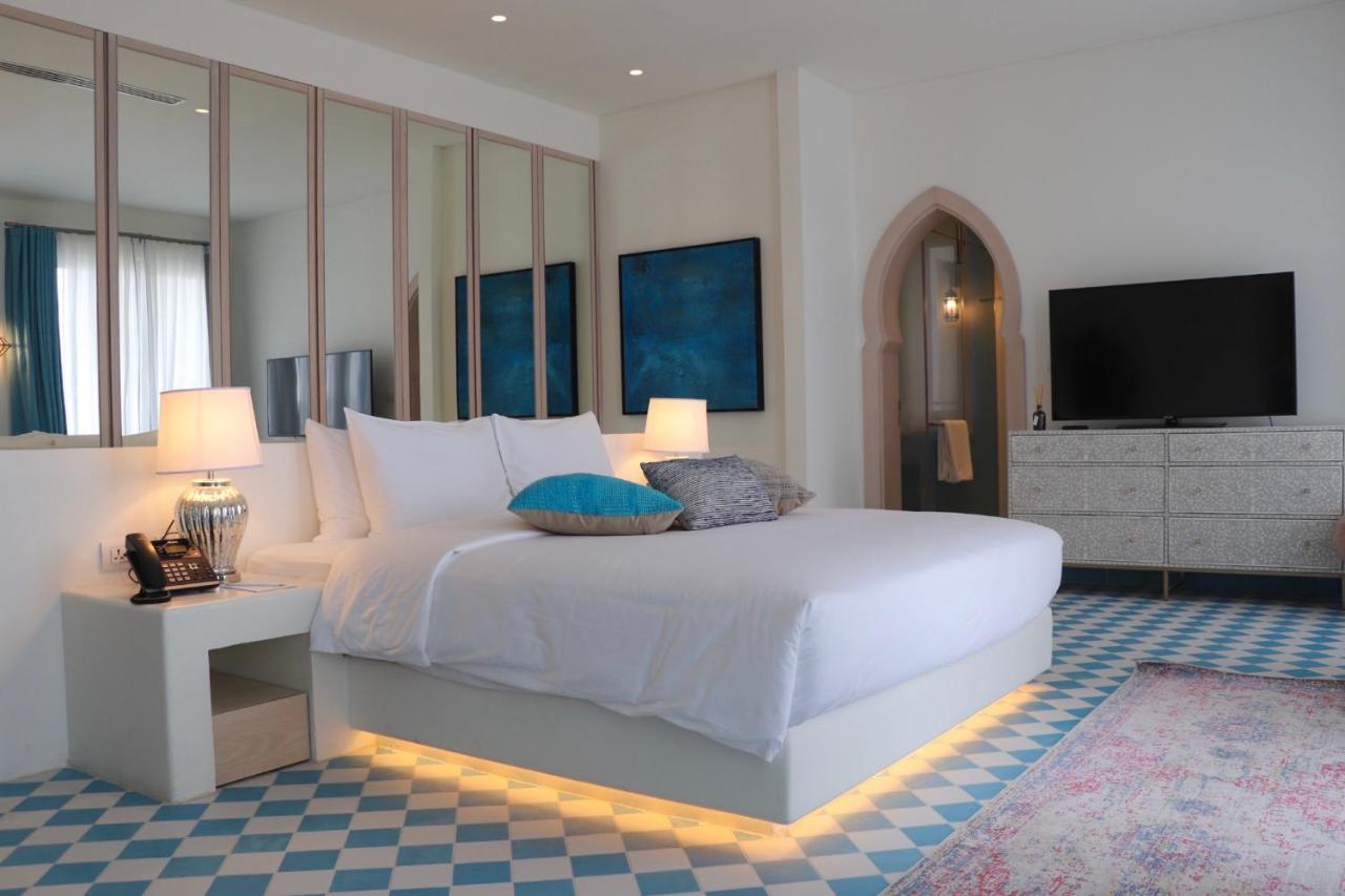 Cloud 7 Residences Ayla